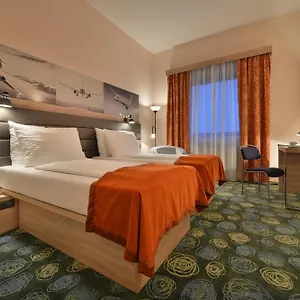 Hotel Ramada Airport Prague